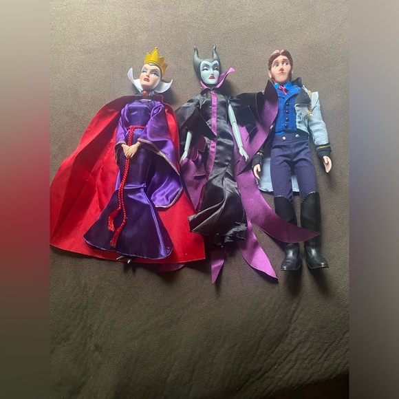 3 villain set - evil queen, maleficiant, and Hans - Picture 1 of 3